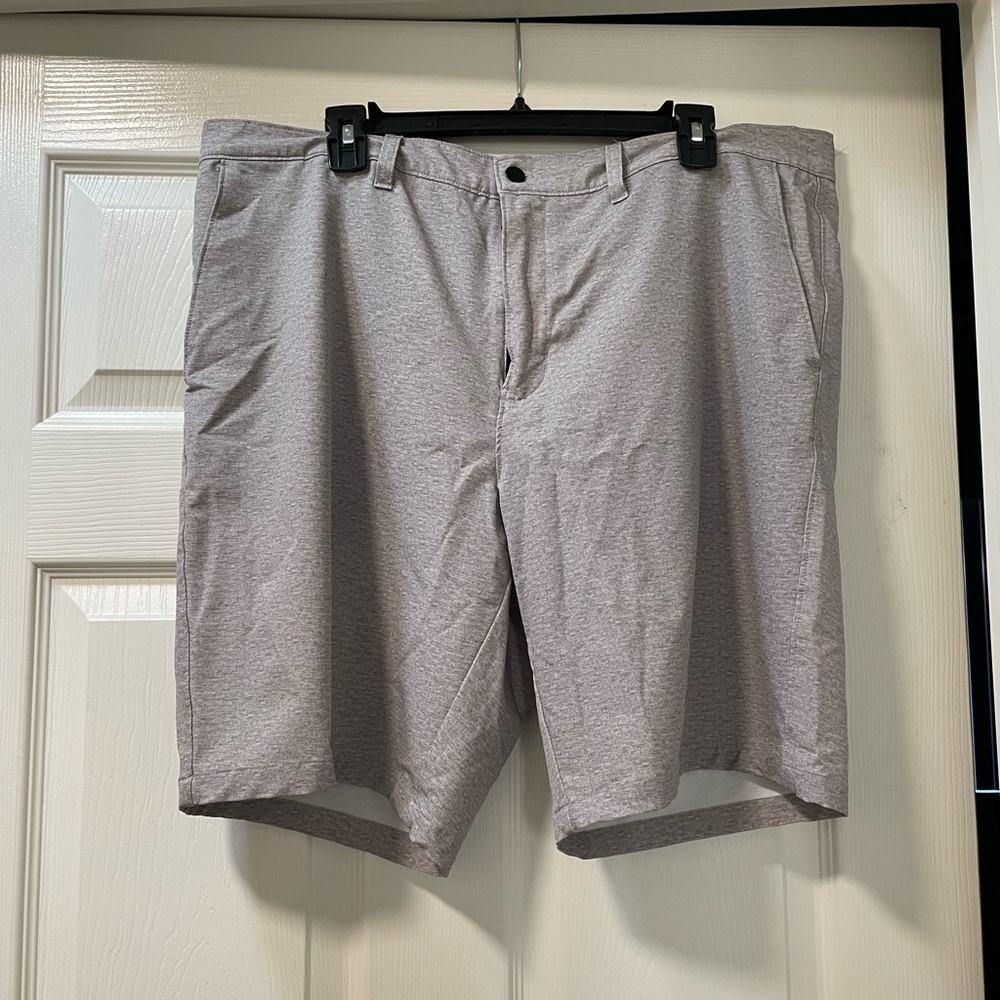 14th & Union Men's Light Gray Flat Front Shorts